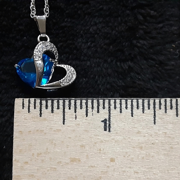 Sept. birthstone heart necklace - Picture 5 of 5